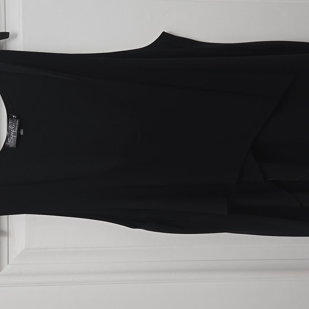 Simpli  Asymmetrical Black Top Cross Over Front Detail. P2p 21